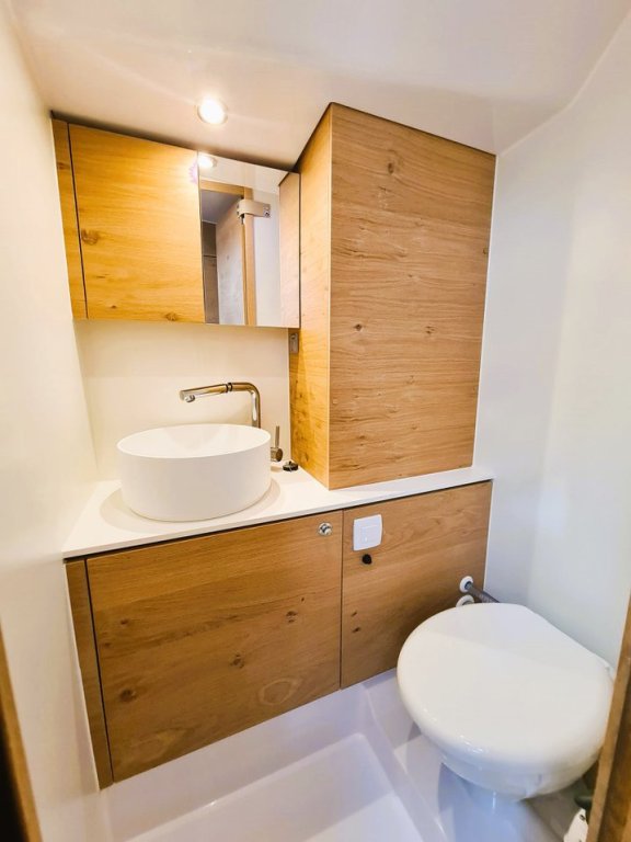 Image of Hangover yacht #26