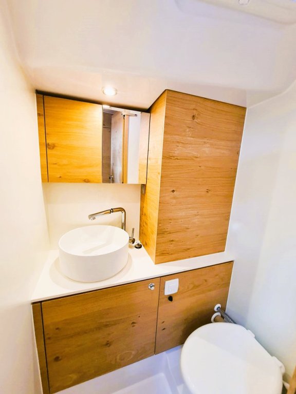 Image of Hangover yacht #24