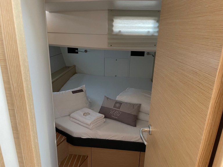 Image of Rubi yacht #12