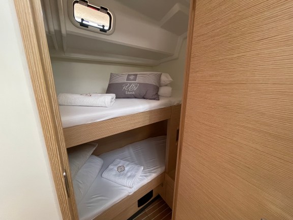 Image of Rubi yacht #13