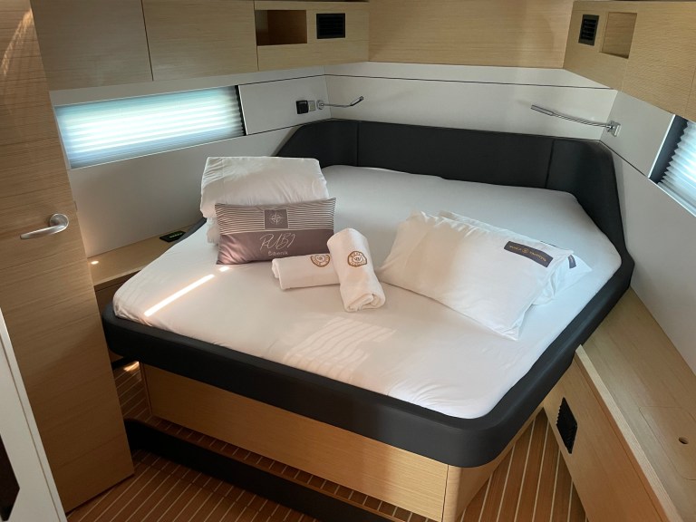 Image of Rubi yacht #11
