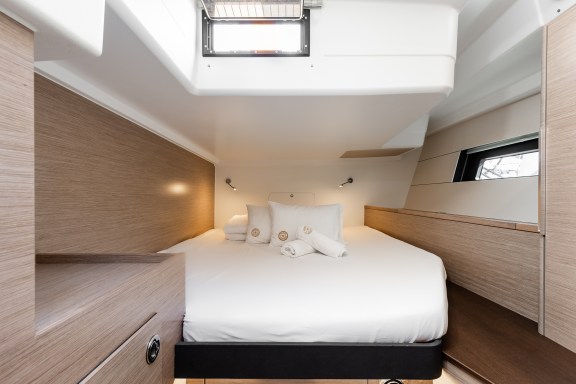 Image of White Pearl yacht #21