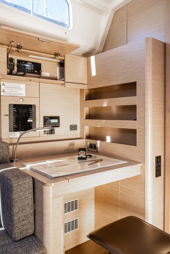 Image of Ladies G yacht #4