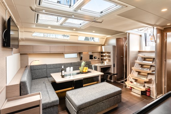 Image of Ladies G yacht #3