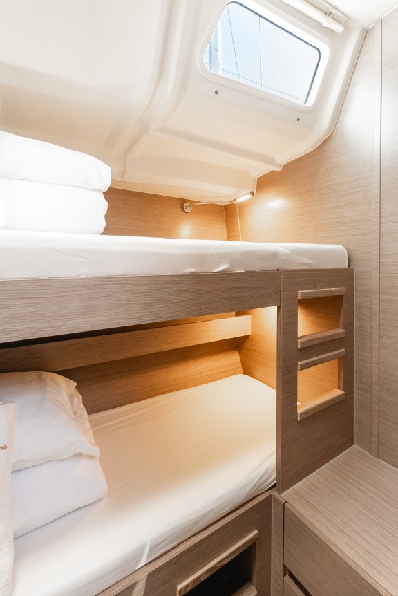 Image of Ladies G yacht #8