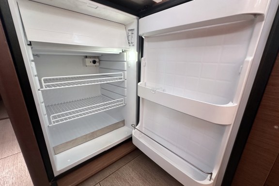 Image of Flipper yacht #12