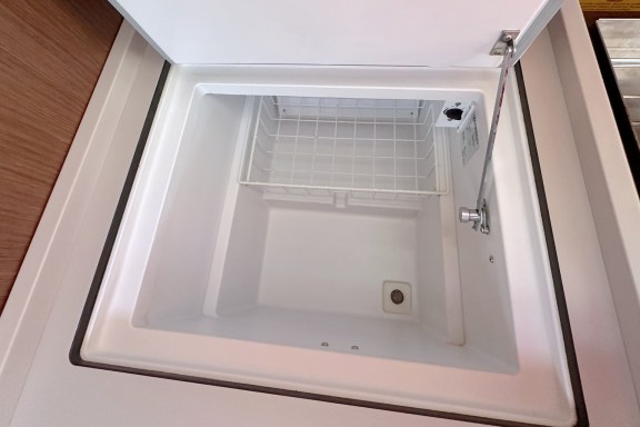 Image of Flipper yacht #13