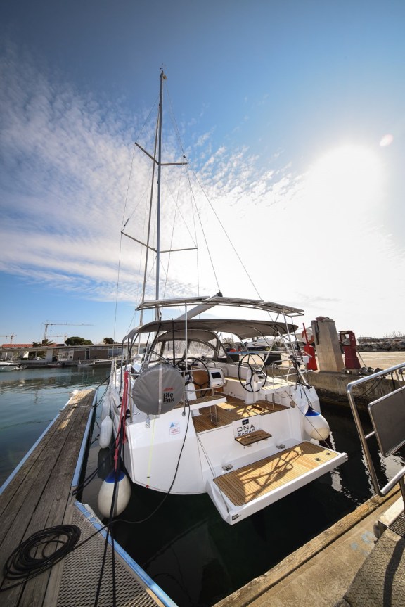 Image of Dna yacht #13