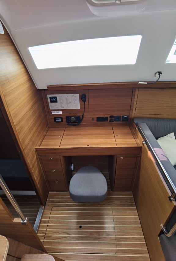 Image of Simply the Best yacht #5