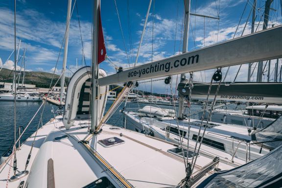 Image of Ana B. yacht #4