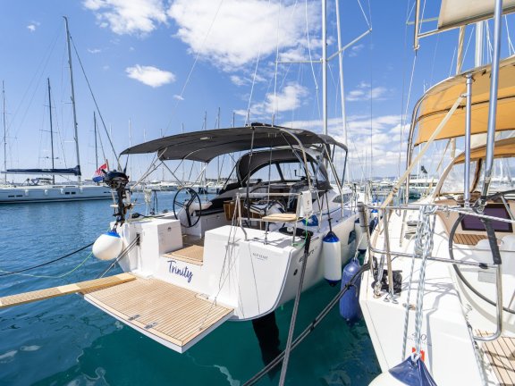 Image of Trinity yacht #7