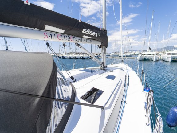 Image of Trinity yacht #13