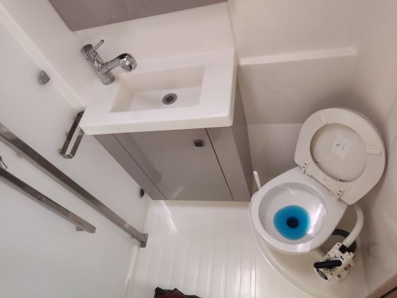 Image of Atchoum yacht #22