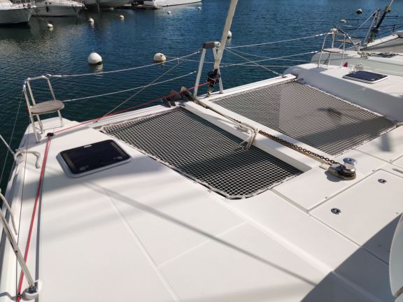 Image of Sleepy yacht #8