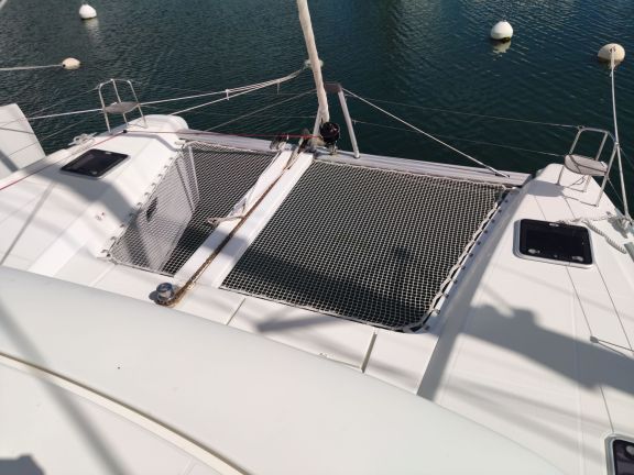 Image of Sleepy yacht #9