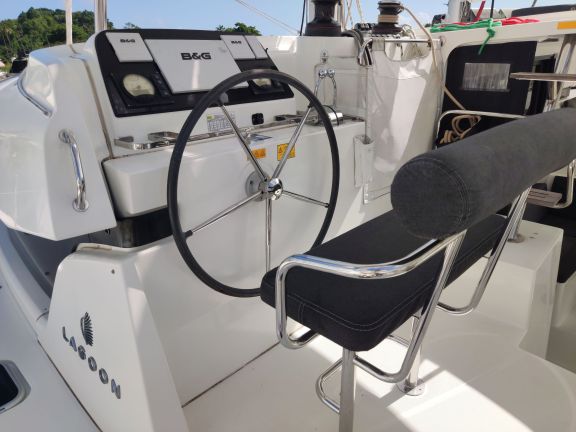 Image of Sleepy yacht #11