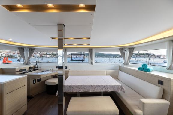 Image of Sole yacht #12