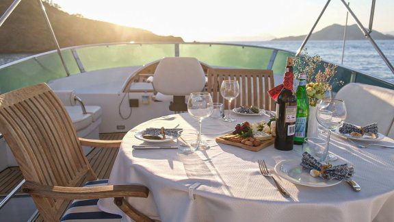 Image of Sirocco yacht #13