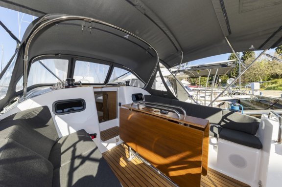 Image of Lady Blue yacht #12