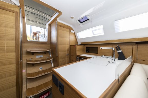 Image of Lady Blue yacht #14