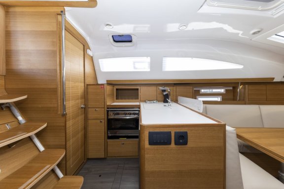 Image of Lady Blue yacht #19