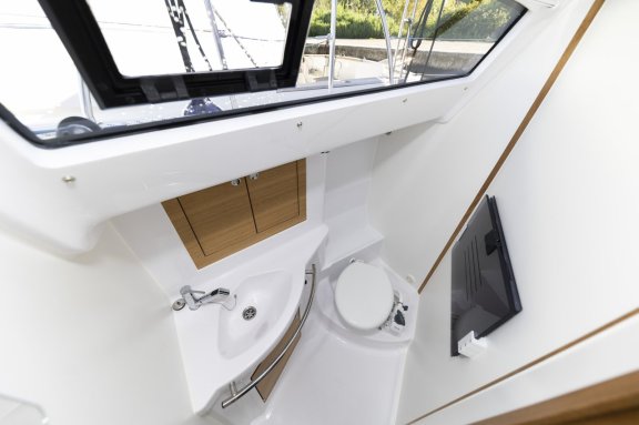 Image of Lady Blue yacht #29