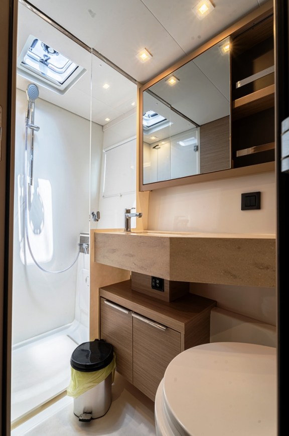 Image of Escape yacht #8