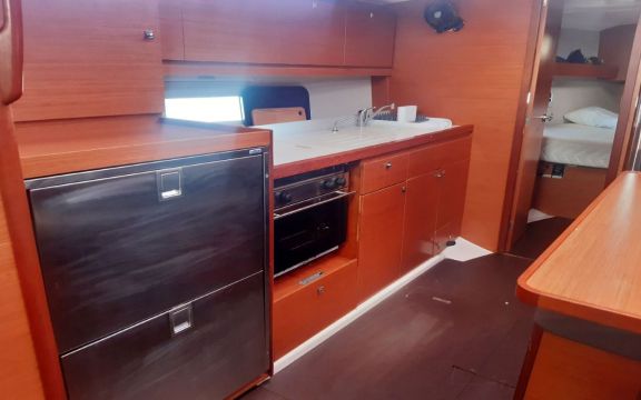 Image of MAYBE TOMORROW yacht #8