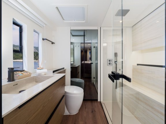 Image of Sweet Dreams yacht #34