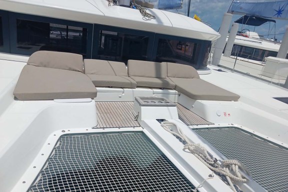 Image of Sapphire Seas yacht #15