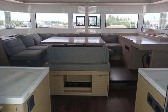 Image of Sapphire Seas yacht #16