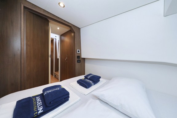 Image of Open Office yacht #25