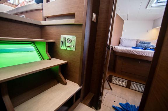 Image of Cloud Dancer yacht #18