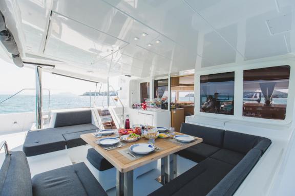 Image of Blue Moon yacht #6