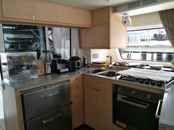 Image of Blue Moon yacht #8