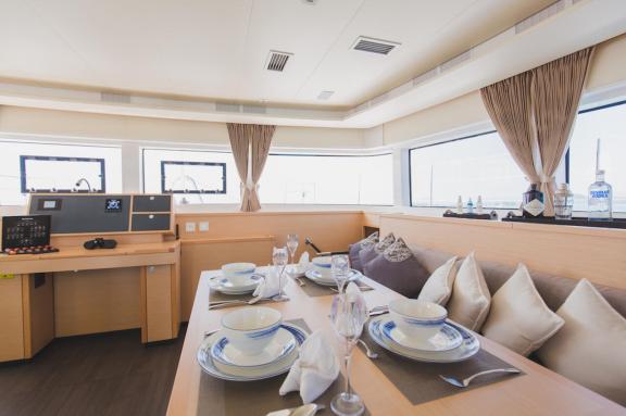 Image of Blue Moon yacht #9