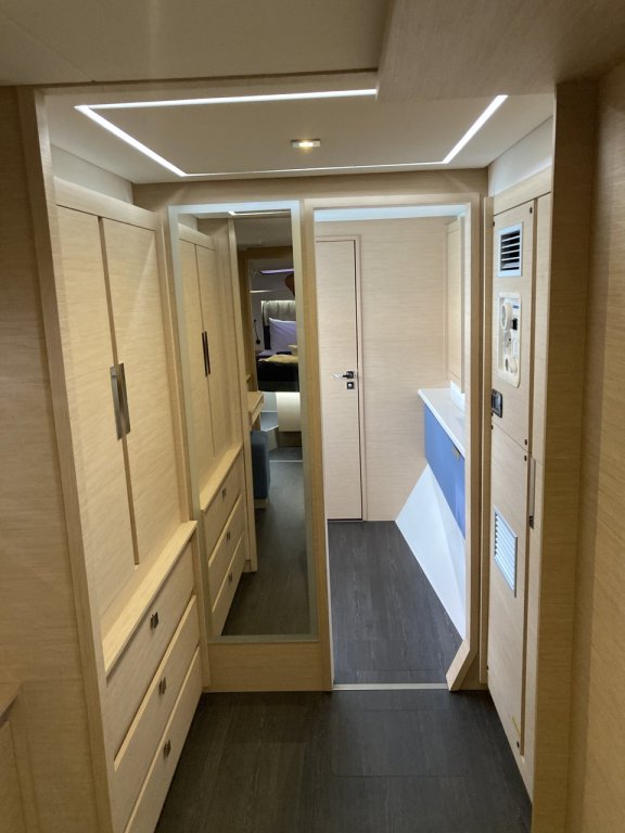 Image of Cecilia II yacht #17