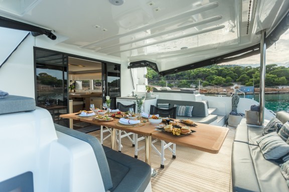 Image of Jewel yacht #12