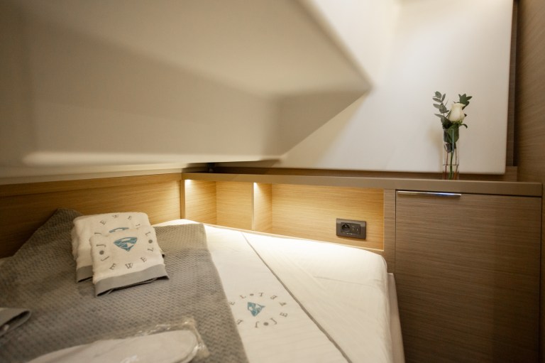 Image of Jewel yacht #29