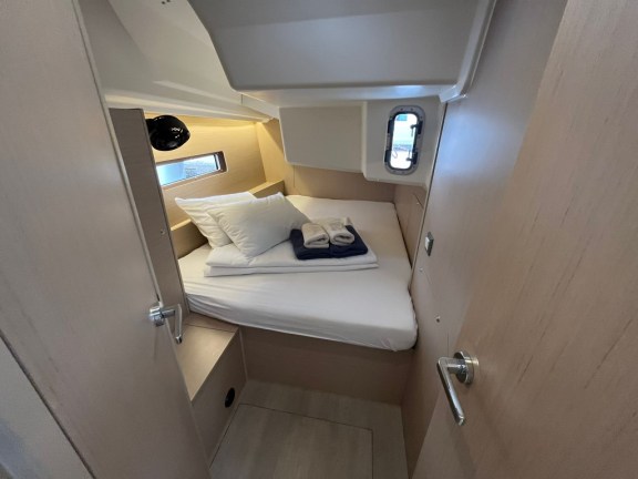 Image of Cosmic Dancer yacht #17