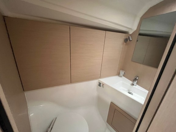 Image of Cosmic Dancer yacht #19