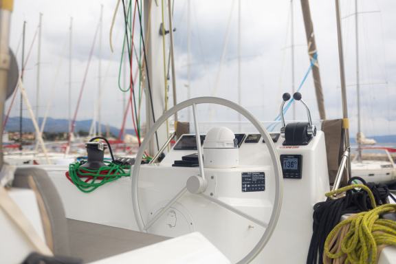 Image of Maya Bay 4 yacht #7