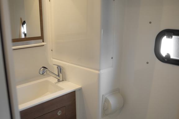 Image of Maya Bay 4 yacht #22