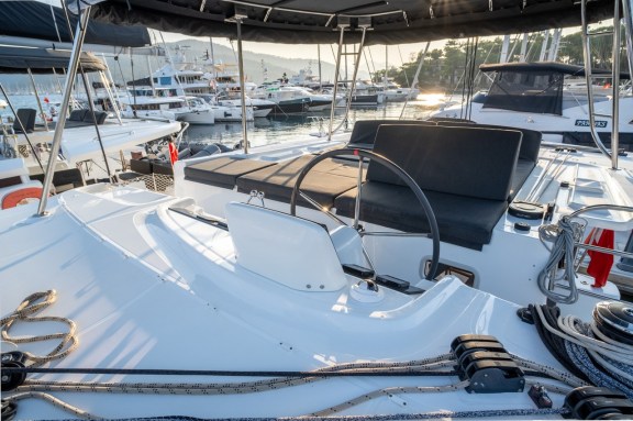 Image of Timothy yacht #4