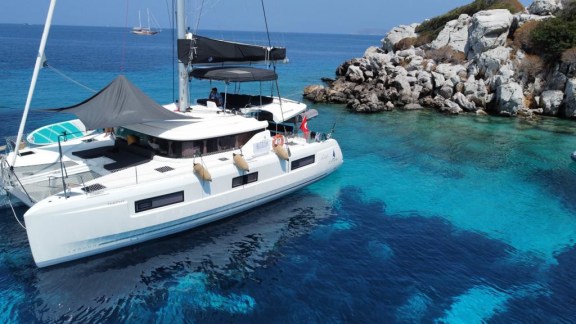 Image of Timothy yacht #2