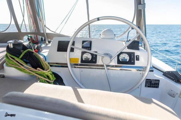 Image of Kos 42.7 yacht #4