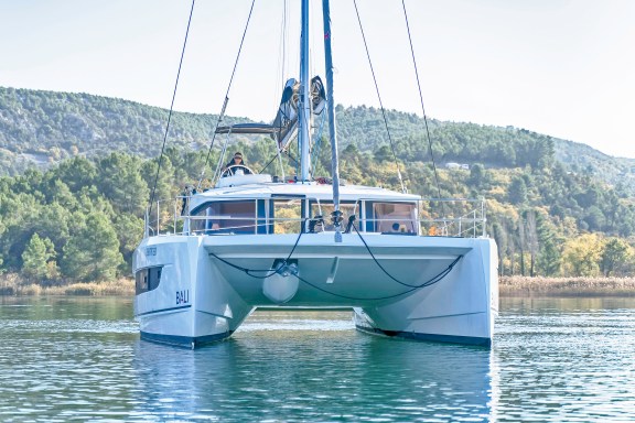 Image of First Spark yacht #12