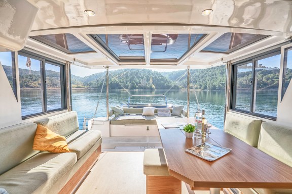 Image of First Spark yacht #13