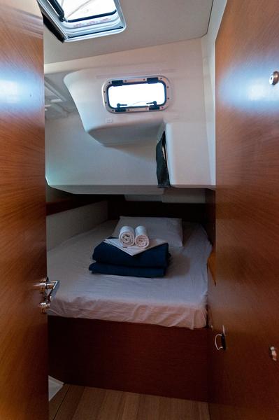 Image of South Kiss yacht #10