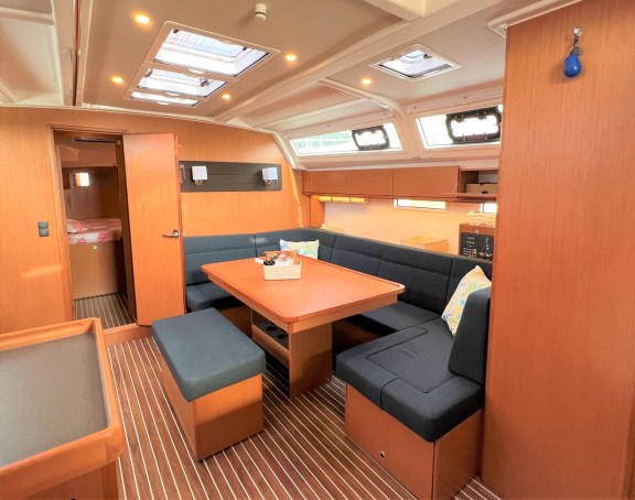 Image of Sunset Breeze yacht #6